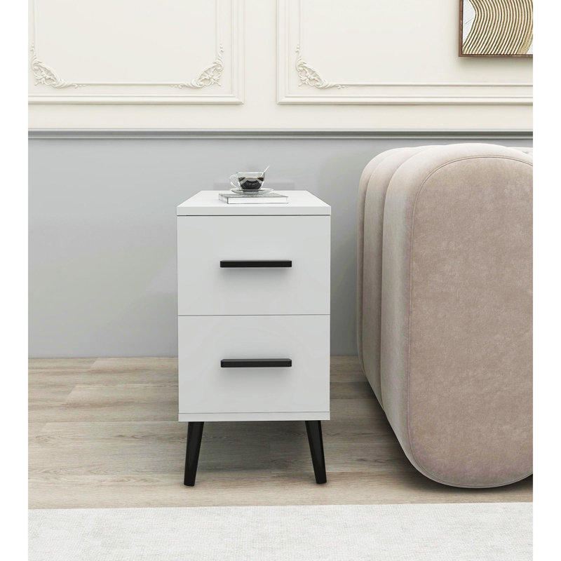 Siyan End Table, White, White