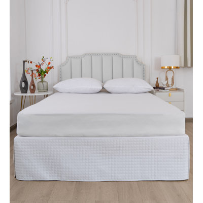 Jupe de lit matelassée 14 "Grid