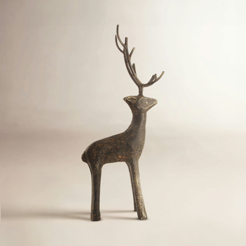 Figurine cerf debout en fonte