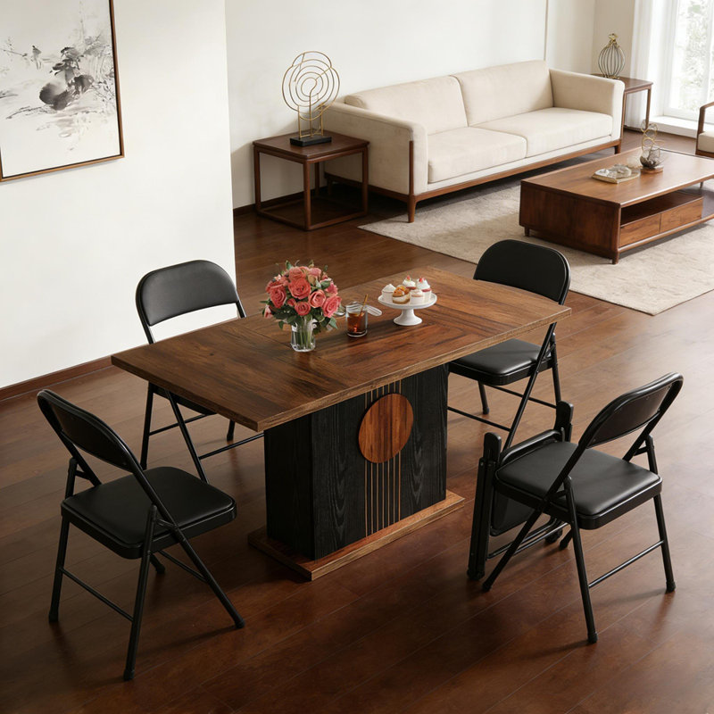 Élégante table de salle à manger rectangulaire avec une fabrication durable, parfaite pour les réunions de famille et les repas quotidiens.