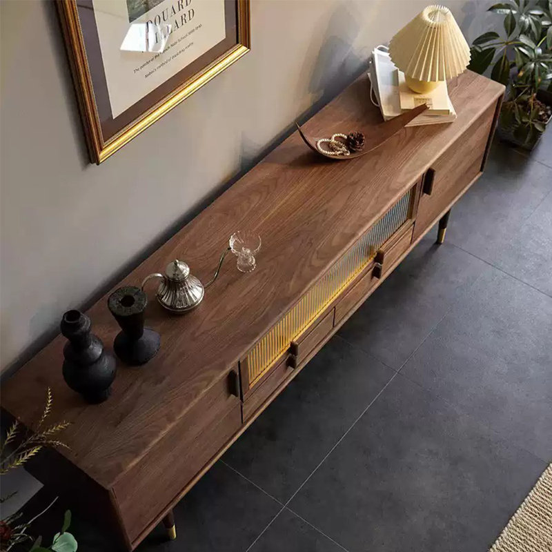 Élégant meuble télé en bois, tiroirs élégants.