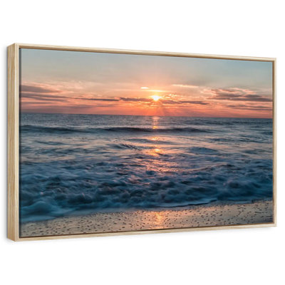Lever de soleil sur l'océan