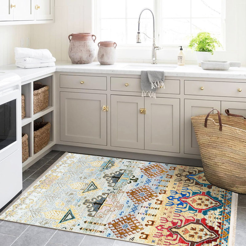 Tapis décoratif multicolore à motif traditionnel rétro de la collection Barcelona