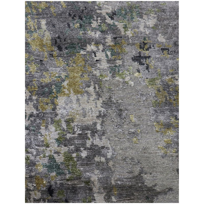 Area Rug in Charcoal/Gray/Mossy