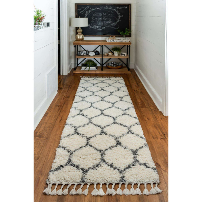 Mitzy Geometric Indoor Rug, Runner 2'7" x 8'2"