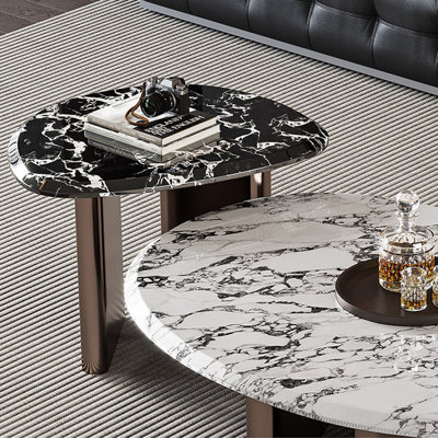 Ensemble de tables basses gigognes en marbre et en acier inoxydable bulgari