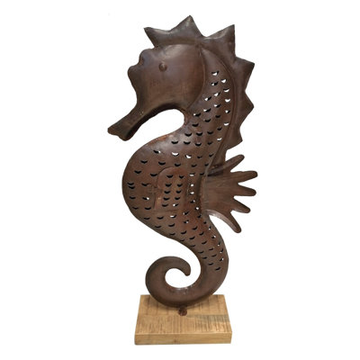Magnus Figurines & Sculptures