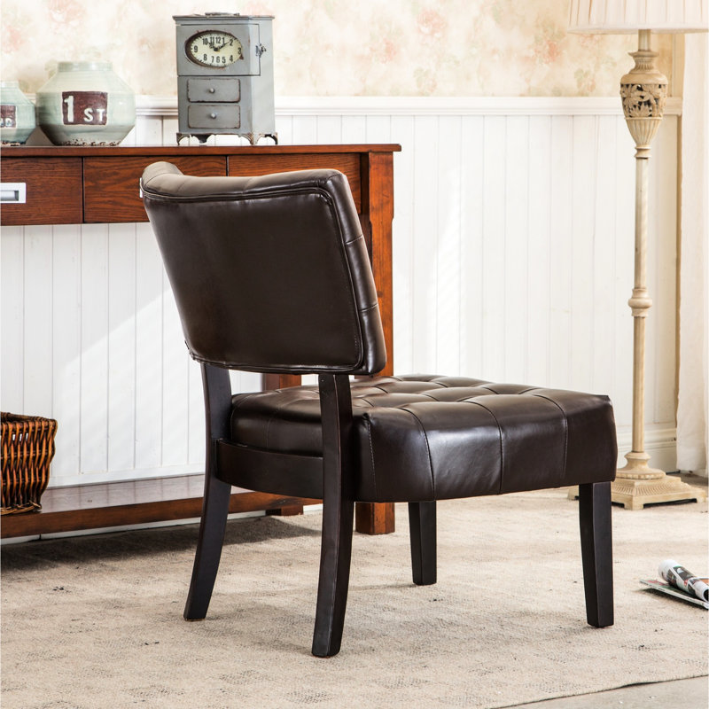 Fauteuil d'appoint brun avec dossier large, siège surdimensionné et revêtement en similicuir facile à nettoyer, excellente résistance à la lumière du soleil
