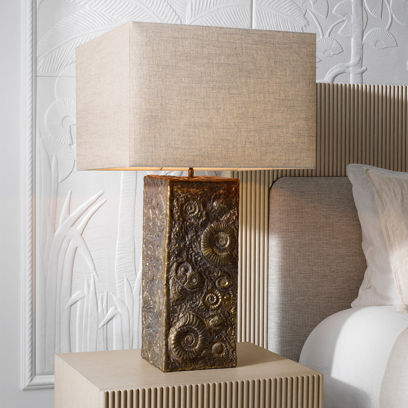 Kamari Table Lamp
