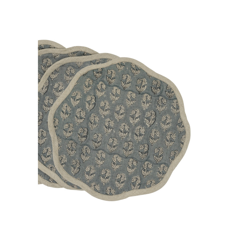 Tapis de table festonné 15 "Fab divine - Super Star