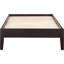 Lit plateforme simple au fini cappuccino, idéal pour une chambre à coucher en bois peu encombrante, avec une touche contemporaine-1871636715