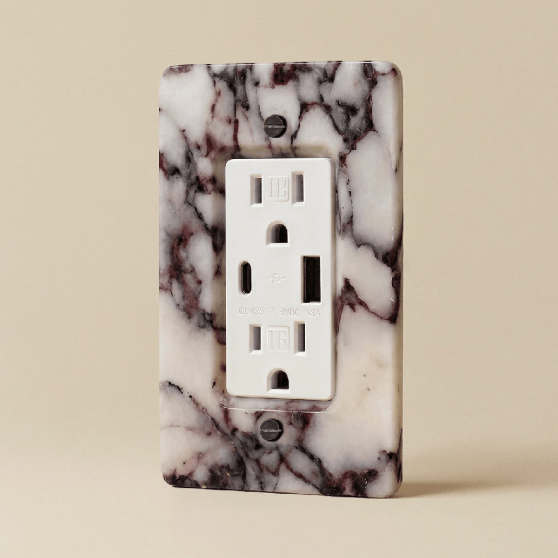 Le magasin Stone Outlet, Calacatta Viola - prise USB-C
