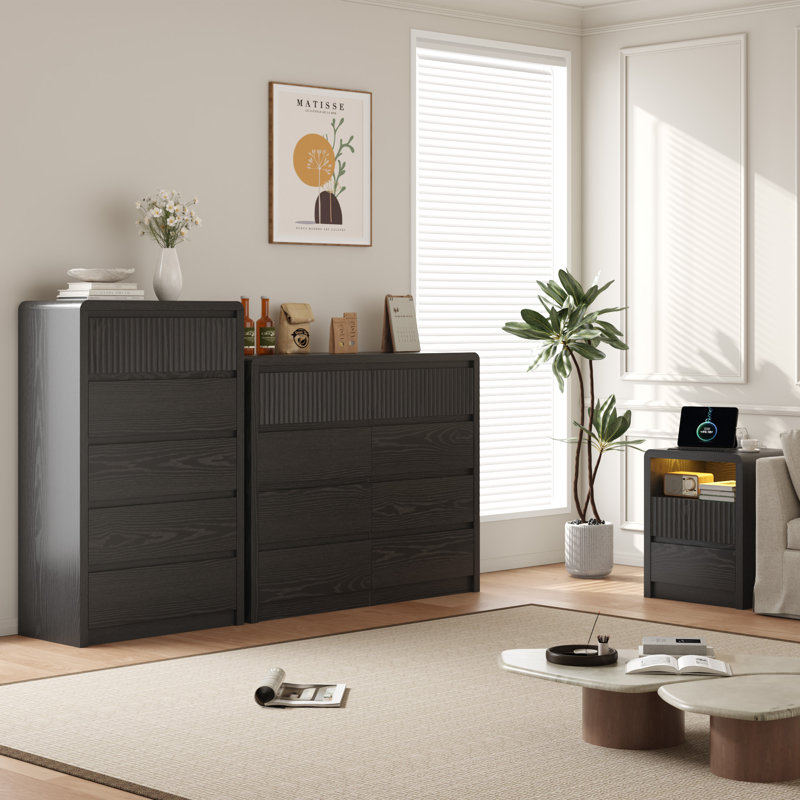 Ensemble de chambre à coucher en bois 4 pièces Eton, commode 8 tiroirs, commode haute 5 tiroirs et 2 tables de chevet avec lumières DEL et prises de courant, anti-basculement, facile à assembler
