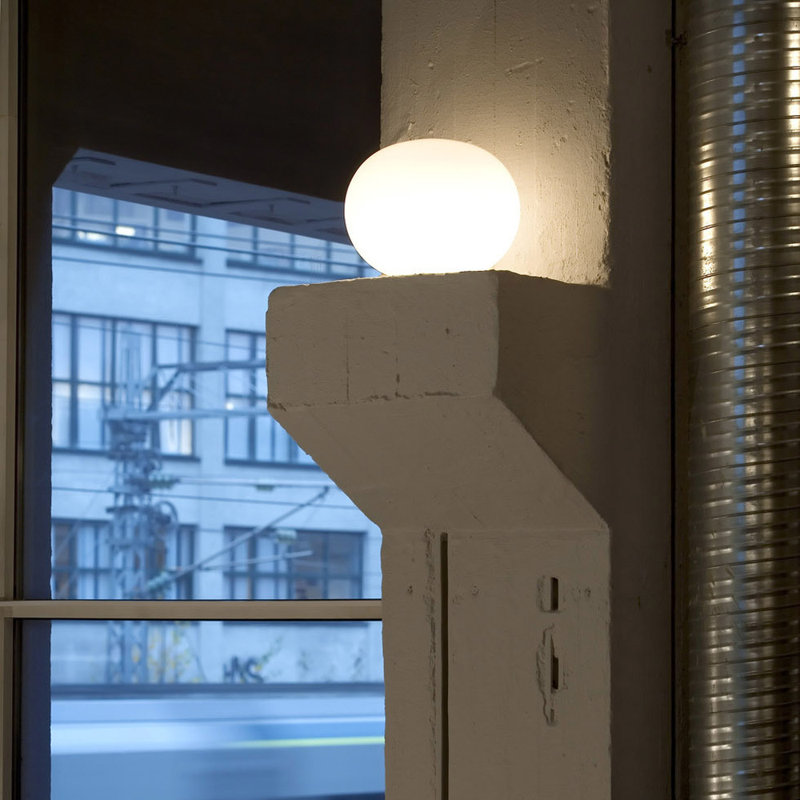 Glo-Ball Basic Zero Table Lamp by Jasper Morrison