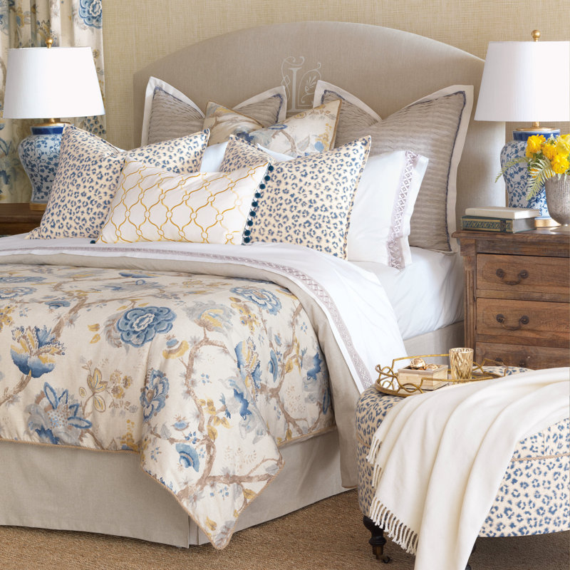 Emory Duvet Cover, King Duvet Cover + 4 Shams + 1 Throw Pillow