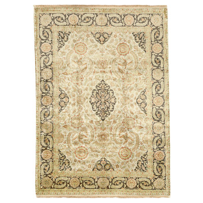 High-Quality Hand-Knotted Grey And Black Area Rug