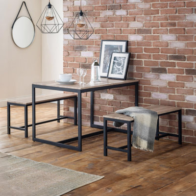 Criss 4 - Person Dining Set