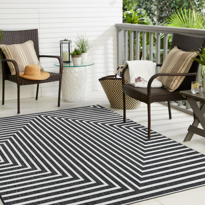 Tapis contemporain noir et blanc Odawa, Carré 7 pi 10 po