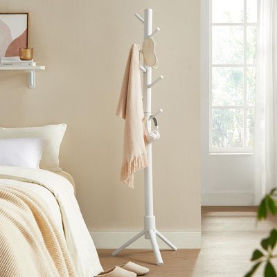 Freestanding solid wood tree-shaped coat rack