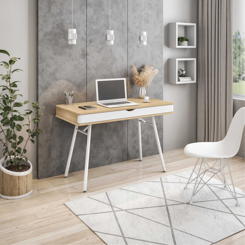 Bureau d'ordinateur moderne avec rangement moderne
