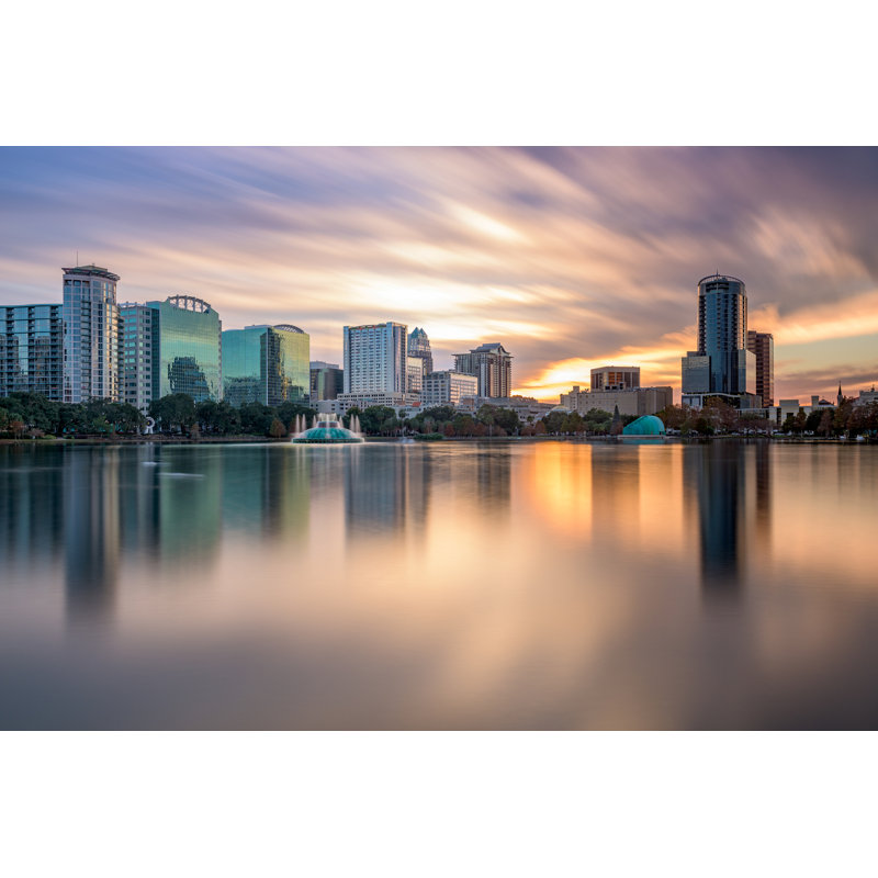 «Orlando Florida Skyline» par Seanpavone - photographie sur toile tendue, H 12 po x l 18 po