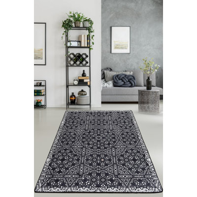 Stylish Black & White Area Rug, 4 x 6 Feet, 100% Polyester | Antibacterial, Non-Slip Underside, Machine Washable | Pile Height: 0.16 in, Total Thickness: 0.39 in | Perfect for Living Room & Bedroom Decor