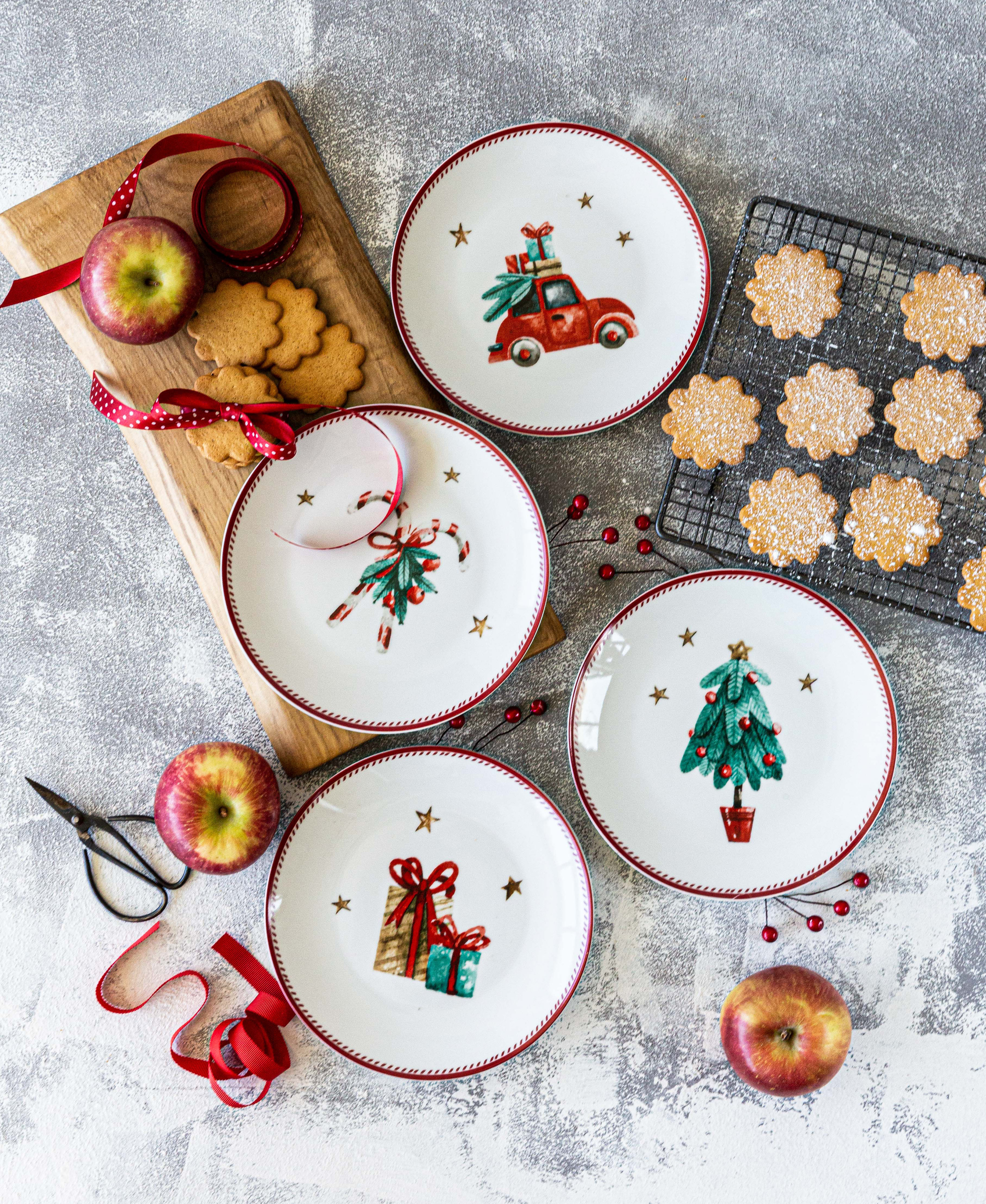 Candy cane plates best sale