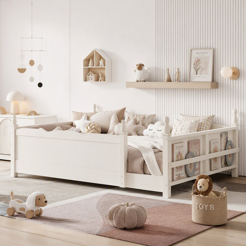 Grand lit sur pied avec garde-corps et bibliothèque Queen Montessori, Grand lit, Beige