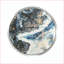 Table basse ronde en verre bleu marbré avec base en métal chromé complexe - facile à nettoyer et amp; Stable pour le salon