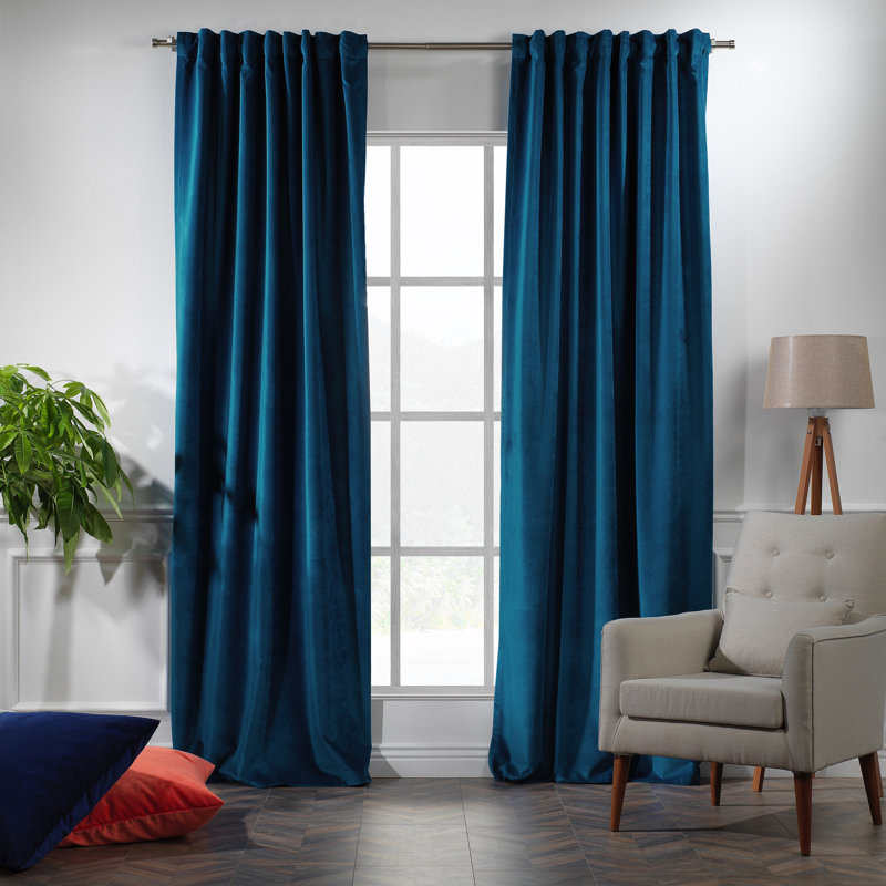 Decorative Double Panel in Matt, Extra Wide X Extra Long, L 52 po x L 84 po, 43 Prussien