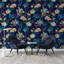 Rouleau de papier peint adhésif Moody Midnight Botanical