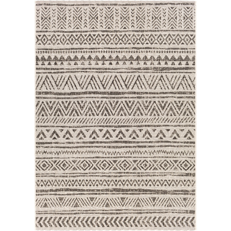 Landyon Machine Woven Stain Resistant Indoor / Outdoor Area Rug 