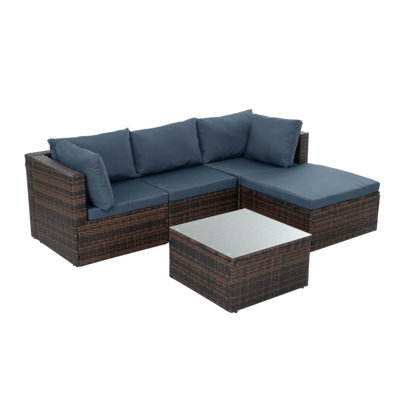 Ensemble de meubles d'extérieur en osier robuste 5 pièces avec table basse en verre trempé, résistant aux rayons UV et sièges confortables pour le patio et le jardin