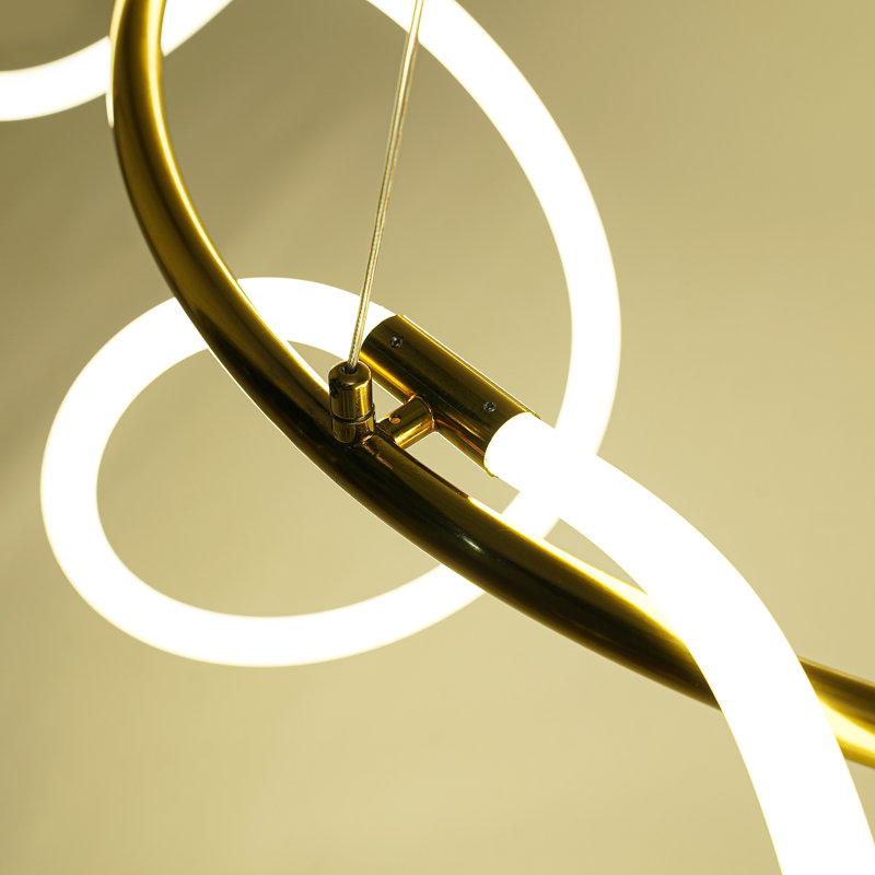 Luminaire suspendu en métal flexible Creative Creative