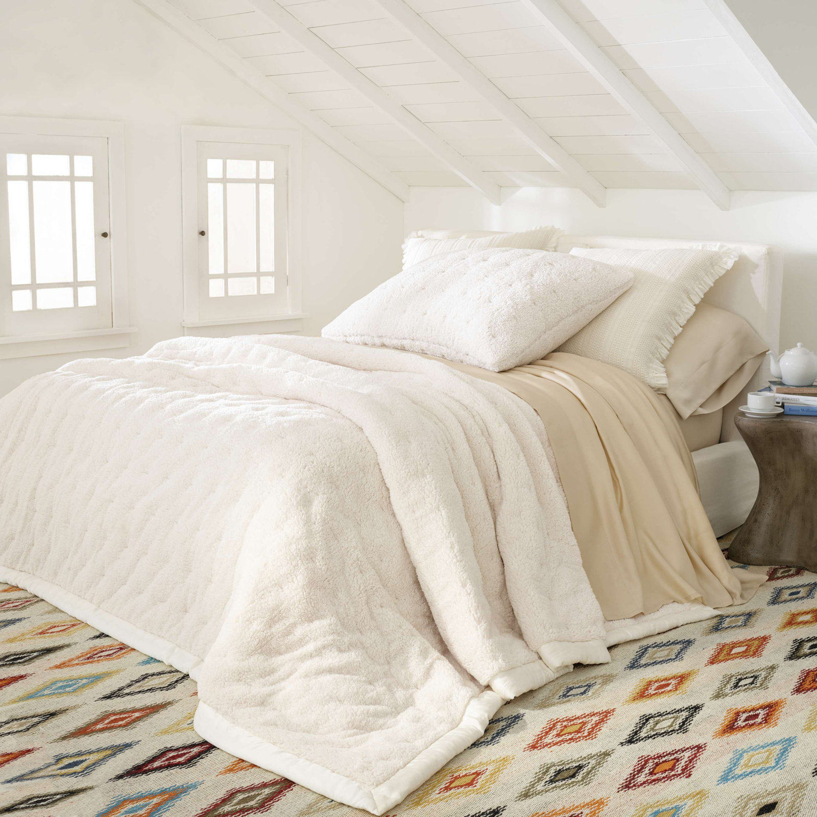 Marshmallow Quilt Set, Full/Queen Quilt, Ivory