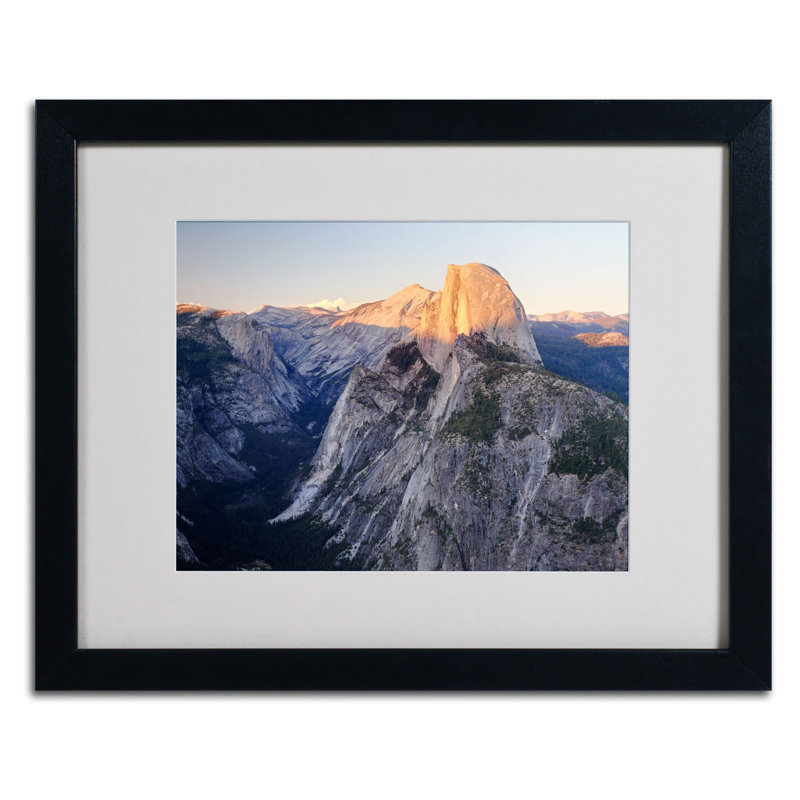 « half dome yosemite » par pierre leclerc,, reproduction de photo encadrée, Noir, H 16 po x l 20 po x P 0,5 po