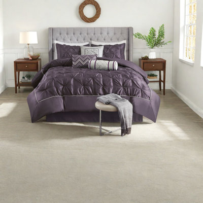 Elegant Plum King Bedding Sets, Polyester Comfort With Tufted Design For Home
