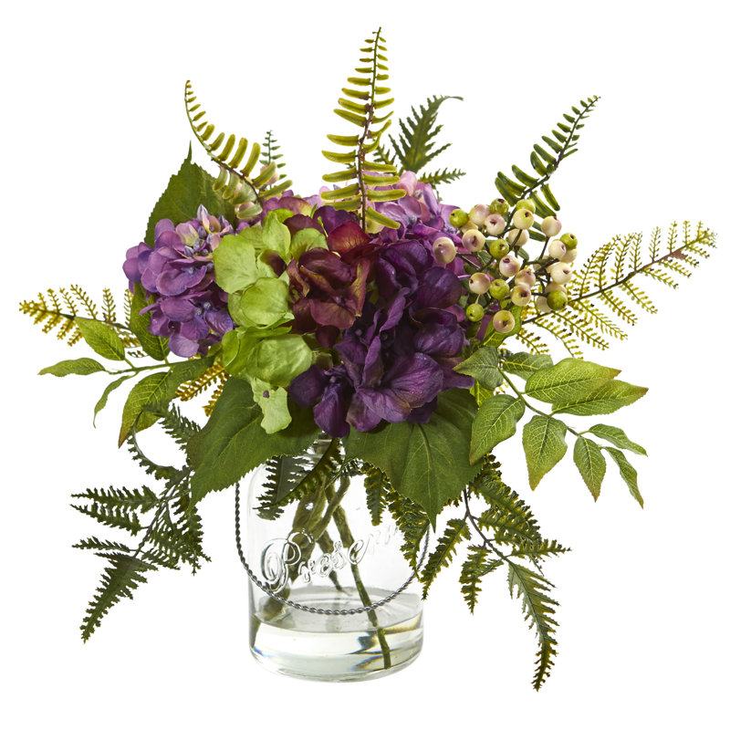 Arrangement floral hortensia dans un vase