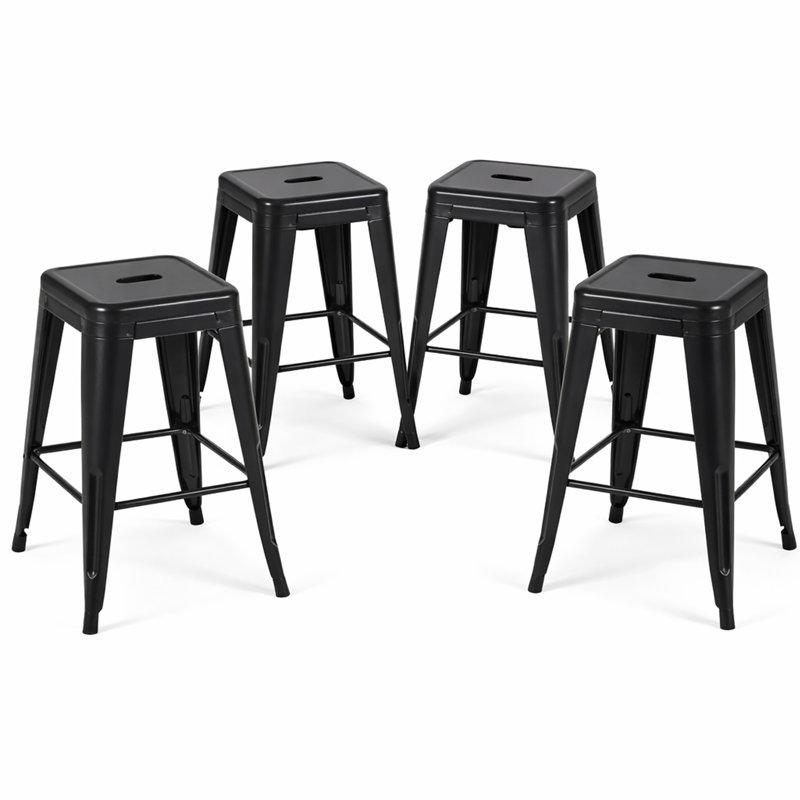 Tabouret à hauteur de comptoir 24 po, tabourets de bar en métal sans dossier, ensemble de 4, non empilable, amovible et facile à assembler, conception peu encombrante pour îlot de cuisine / bar / café / salle à manger (noir mat)