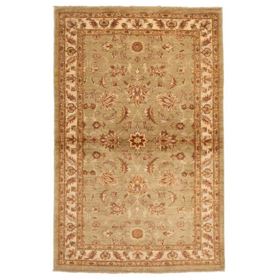 Tapis olive Priscilla 4 pi 0 po x 6 pi 2 po