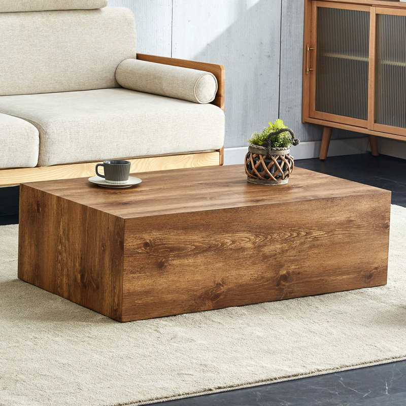 Table basse à grain de bois avec charme Wabi-Sabi, prête à l'emploi