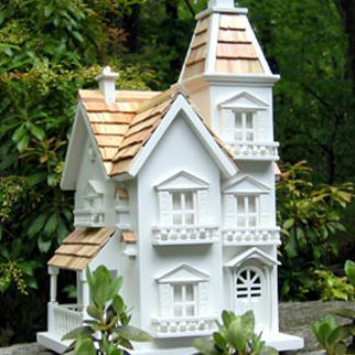 Classic Series Victorian Manor 15'' H x 10'' W x 9'' D Birdhouse