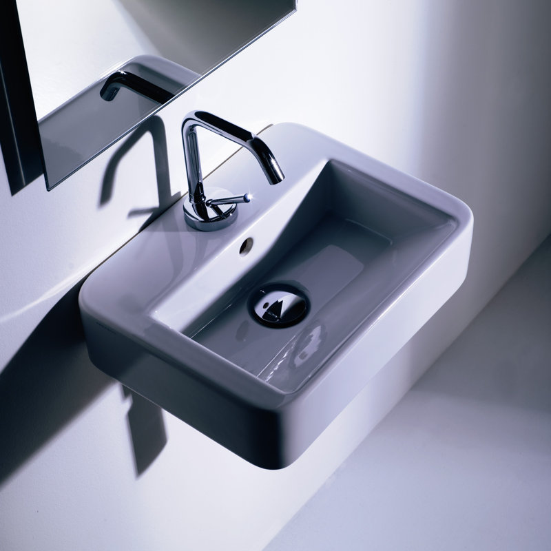 Quadro 15.7'' L Bathroom Sink
