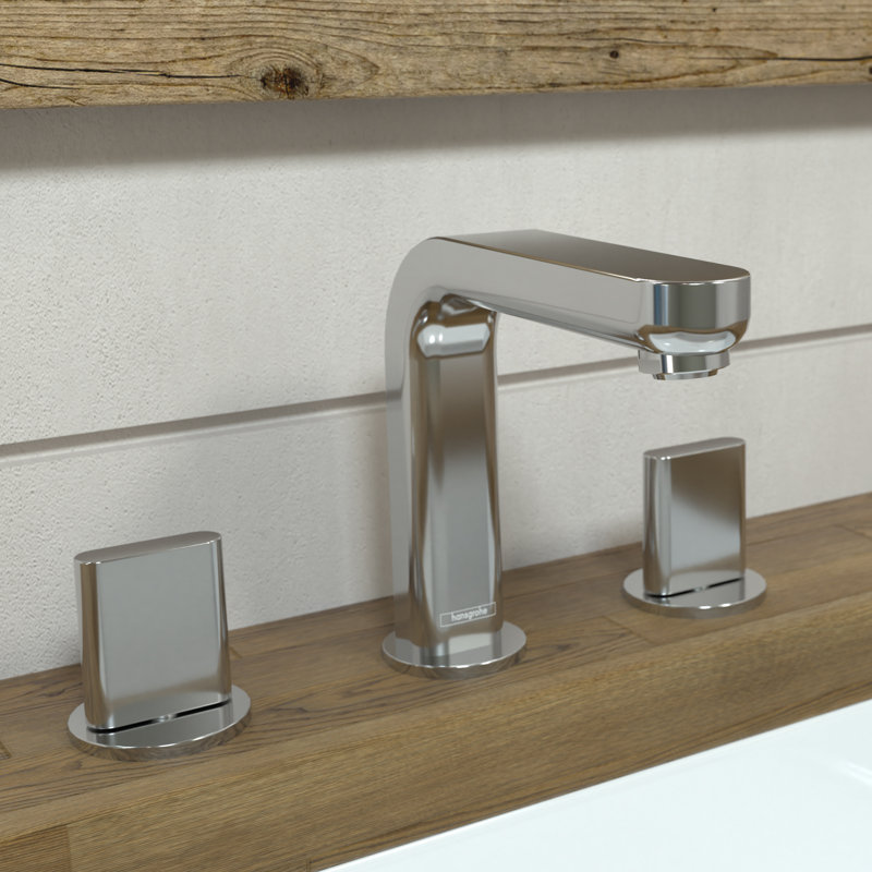 Metris Widespread Bathroom Faucet with Drain Assembly, Chrome