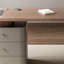 Bureau unique et élégant-735764730