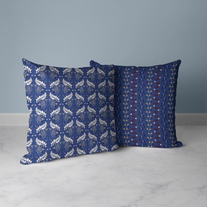 Coussin décoratif botanique intérieur / extérieur Botanical Bouquet, H 18 po x l 18 po, Bleu / blanc
