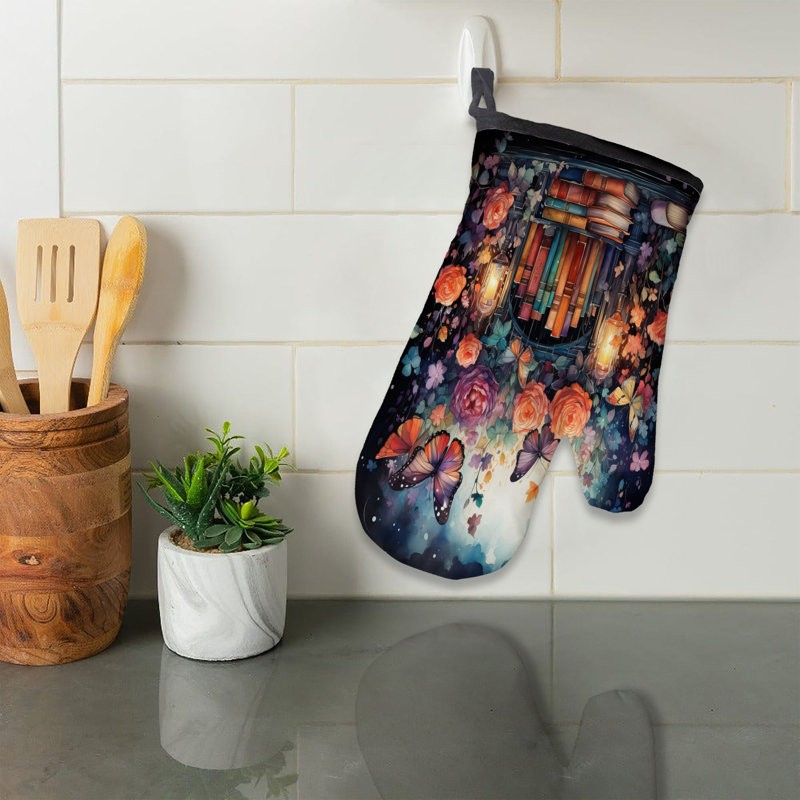 Story Nook Oven Mitt