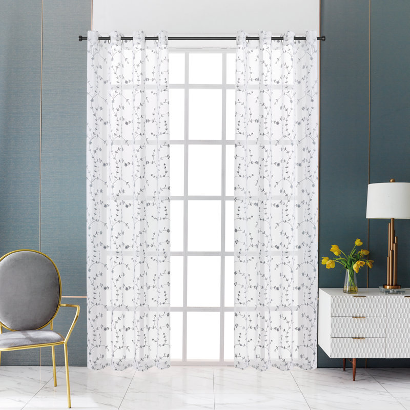 Panneau de rideau simple diaphane avec œillets Nadeen, l 52" x L 95", Argent