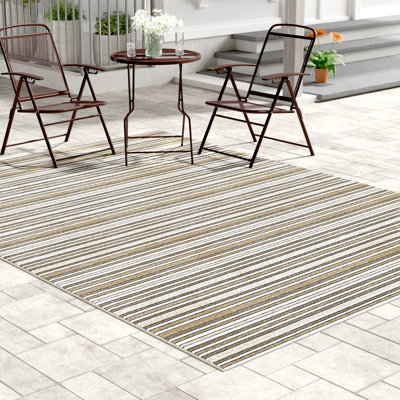Tapis d'extérieur rayé brun clair Ellenton Performance