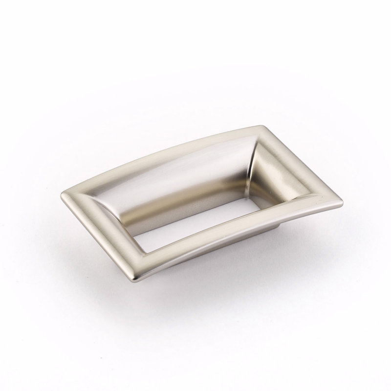 Poignée d'armoire 2 1/2 po Schaub Finestrino d'un centre à l'autre, Nickel satiné